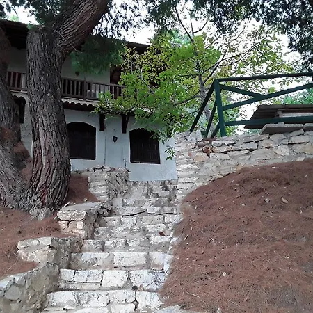 Retreat House Kivérion